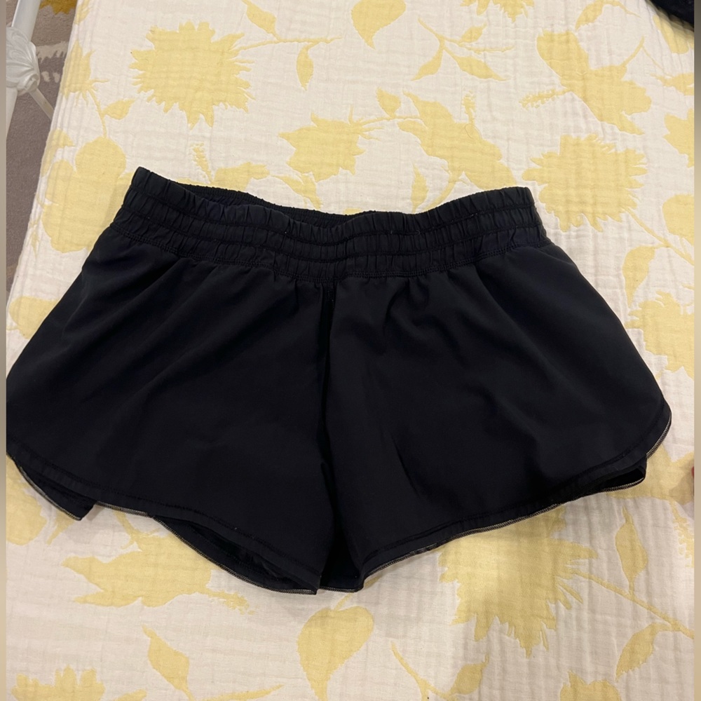 Lululemon black shorts